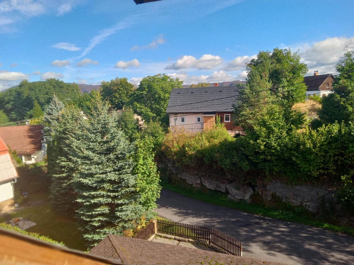 Hotel U Zeleného Stromu Hřensko Exterior foto